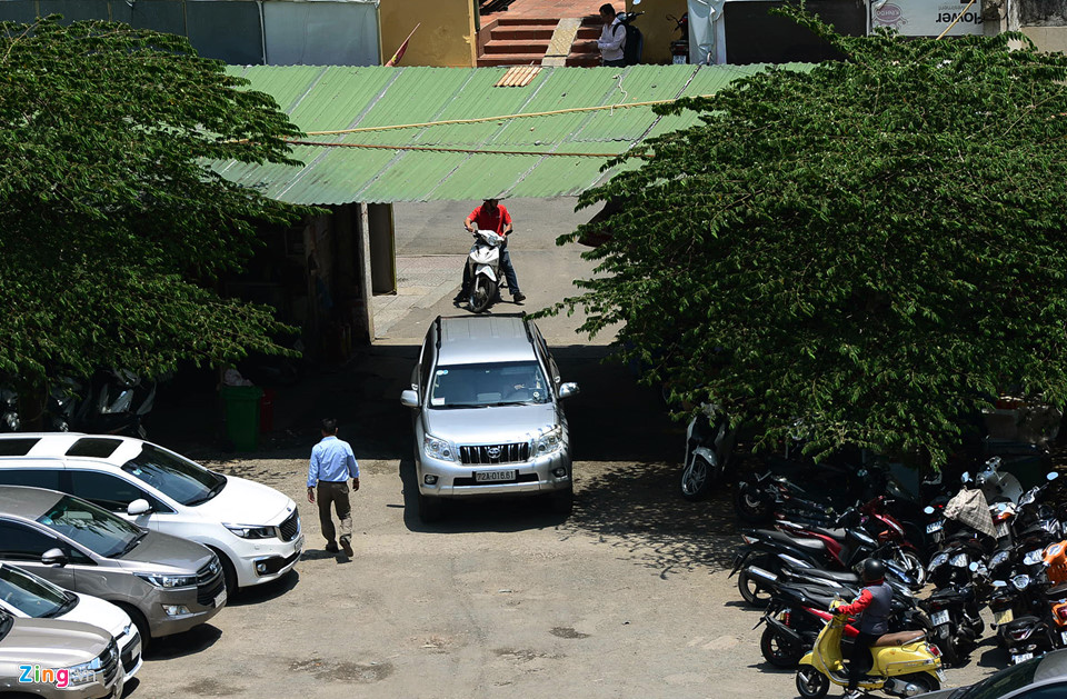 Cận cảnh khu đất 3 mặt tiền gần 5.000 m2 bị bán rẻ ở trung tâm Sài Gòn